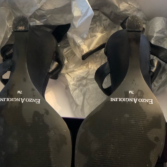 Gorgeous black leather wedge - Picture 14 of 14